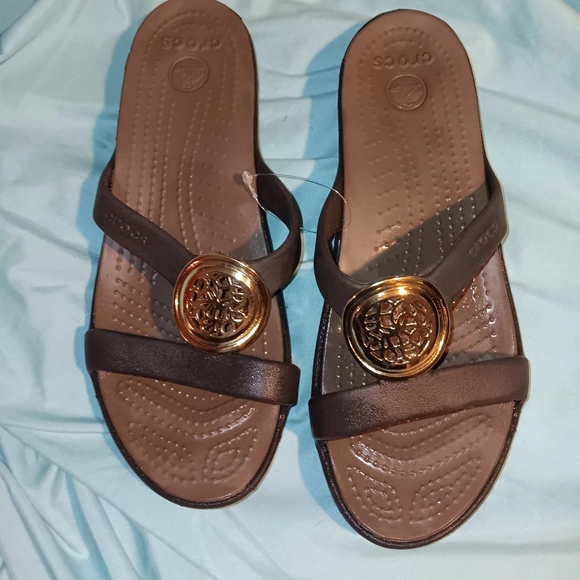 CROCS Brown Sandals with Gold Accent Womens Sz 8 - Picture 1 of 6